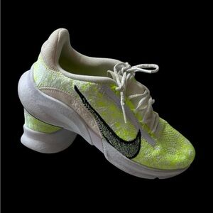 Nike Women's Lime Green Athletic Shoes